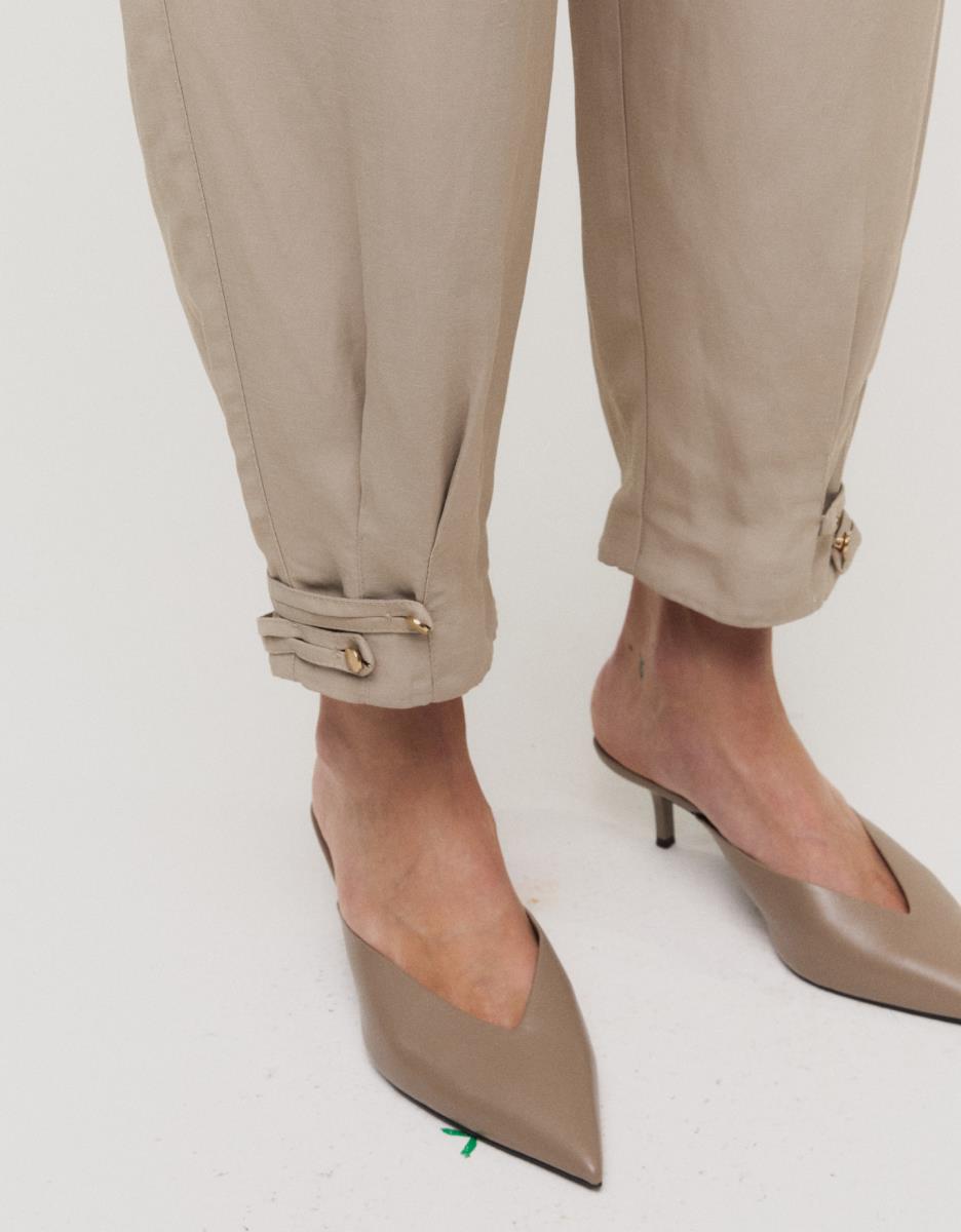 CALÇA BAGGY DETALHE BARRA SHOULDER