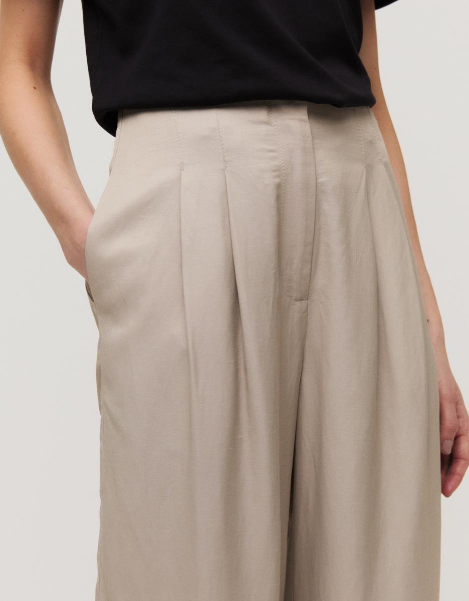 CALÇA BAGGY DETALHE BARRA SHOULDER