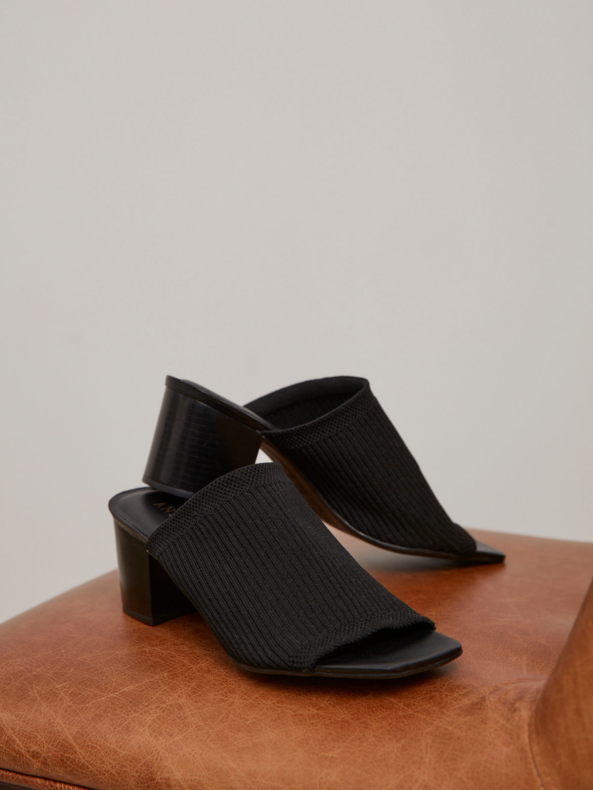MULE EM TRICOT ANSELMI