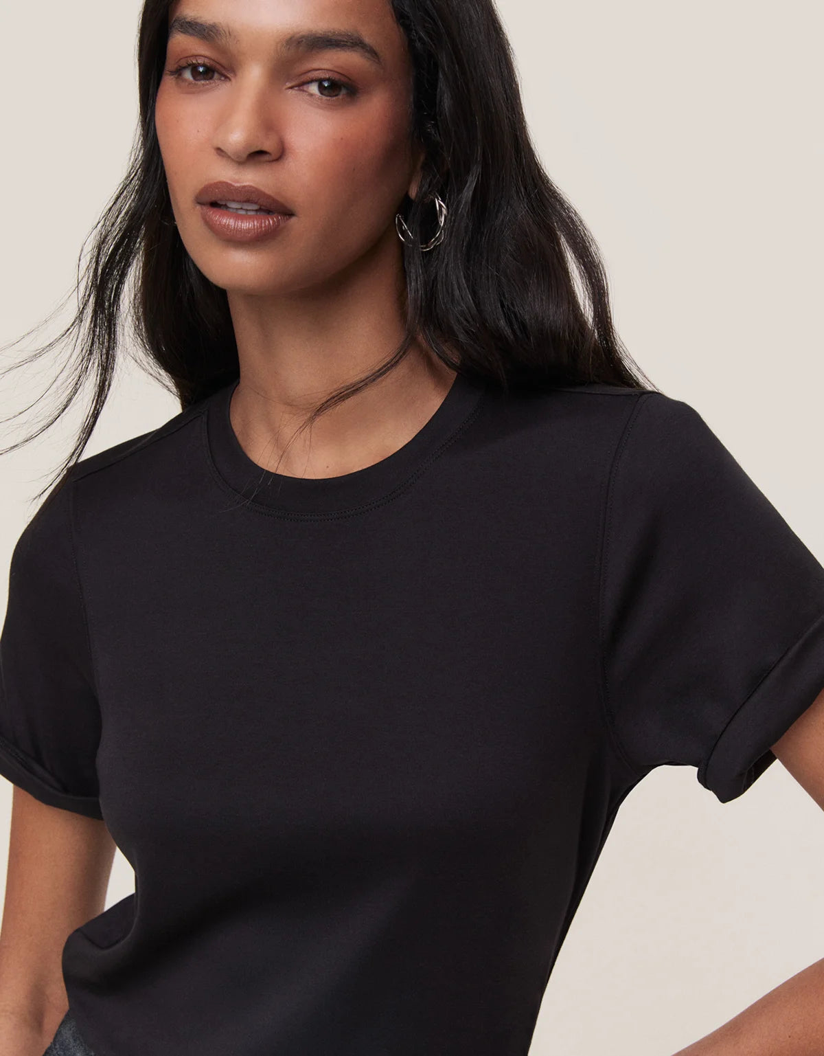 T-SHIRT ALGODÃO PIMA SHOULDER