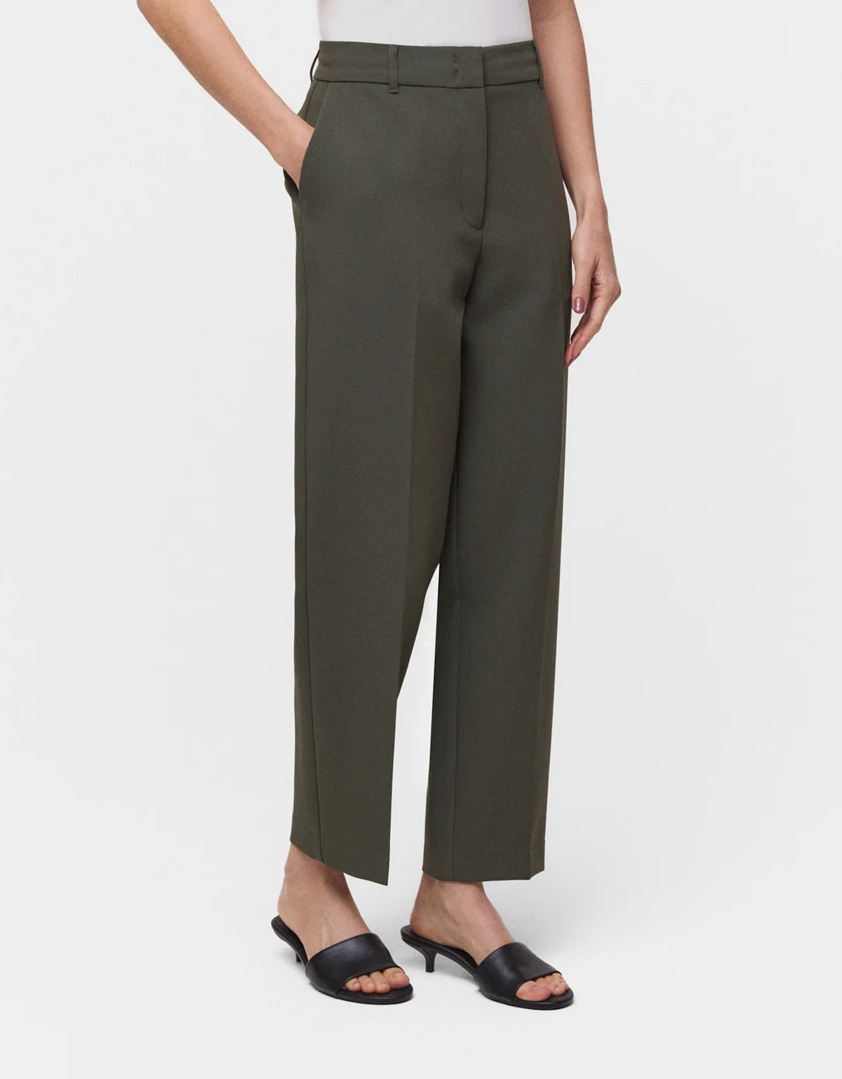 CALÇA BRASÍLIA SLIM SHOULDER