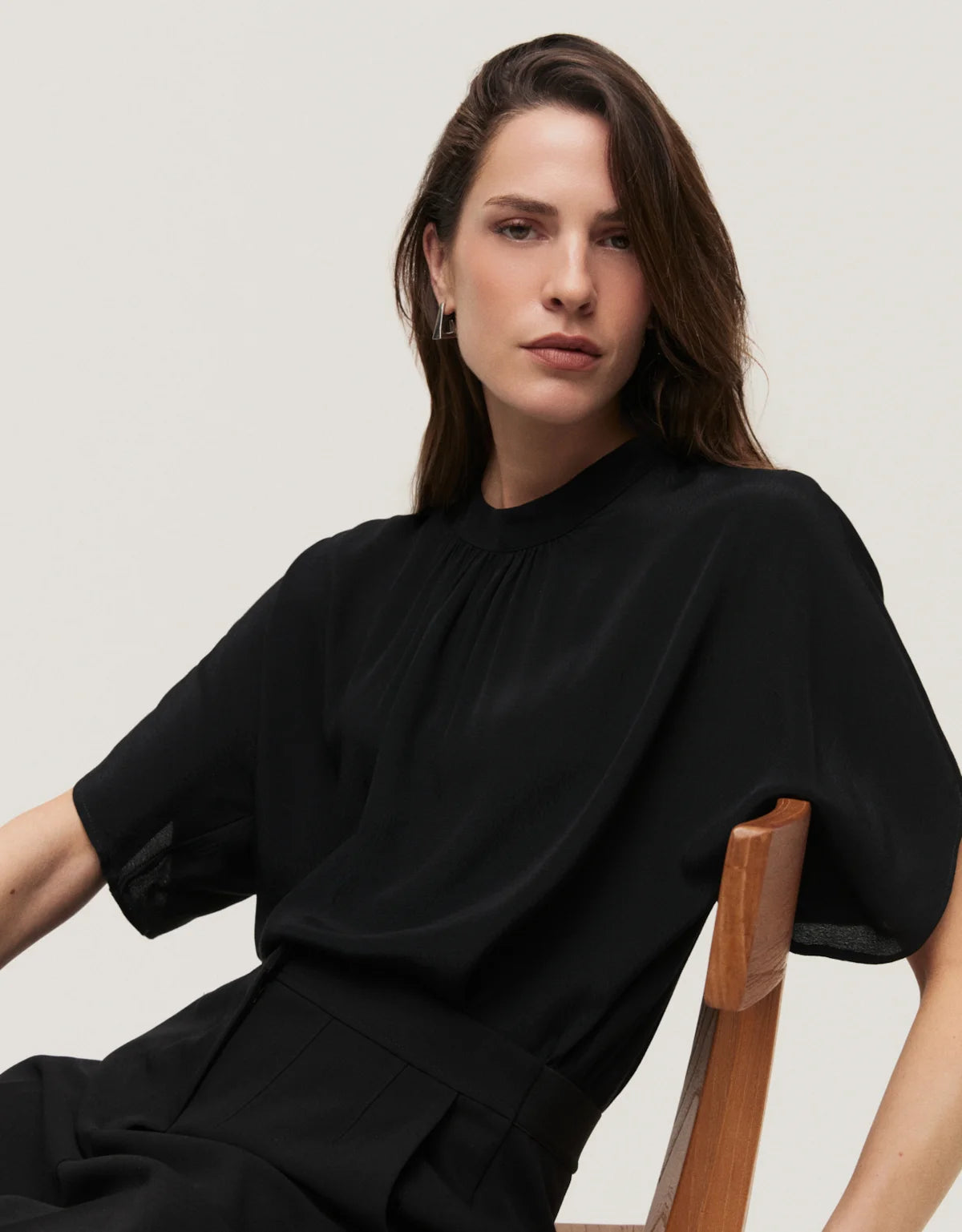 BLUSA MANGA CURTA FRANZIDOS SHOULDER