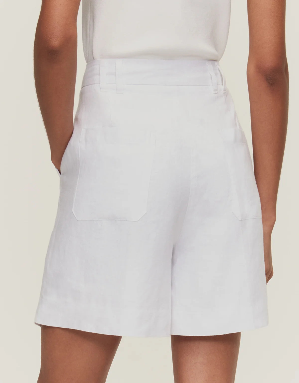 SHORTS LINHO PREGAS SHOULDER