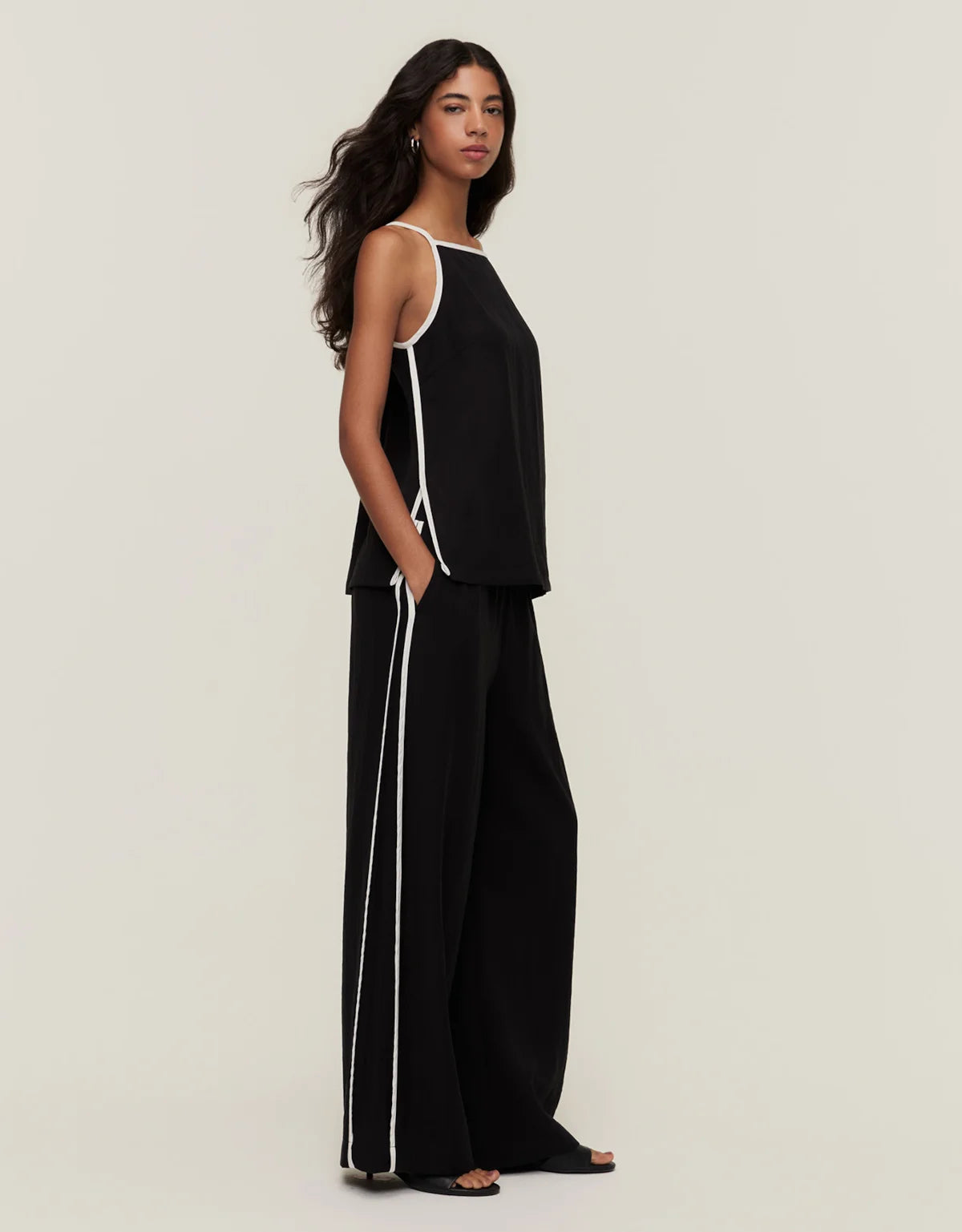 BLUSA ALONGADA DETALHE CONTRASTE