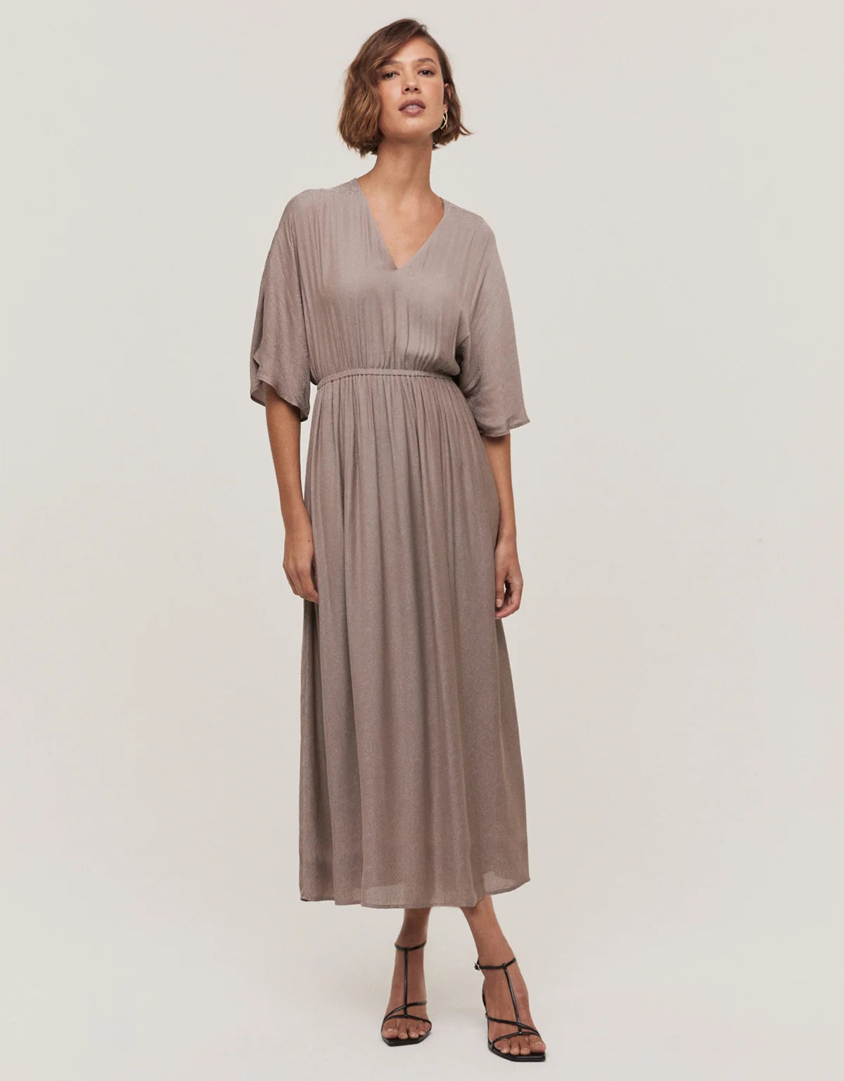 VESTIDO JACQUARD ACETINADO SHOULDER