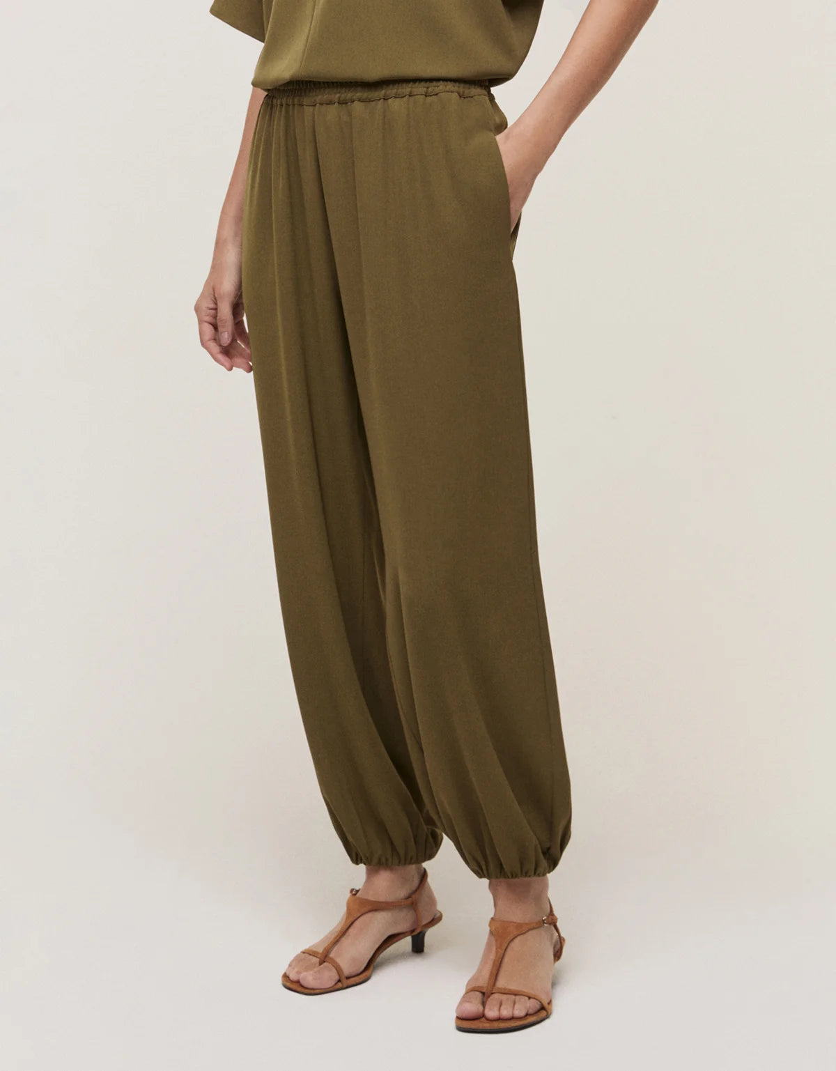 CALÇA HAREN ELASTICO SHOULDER