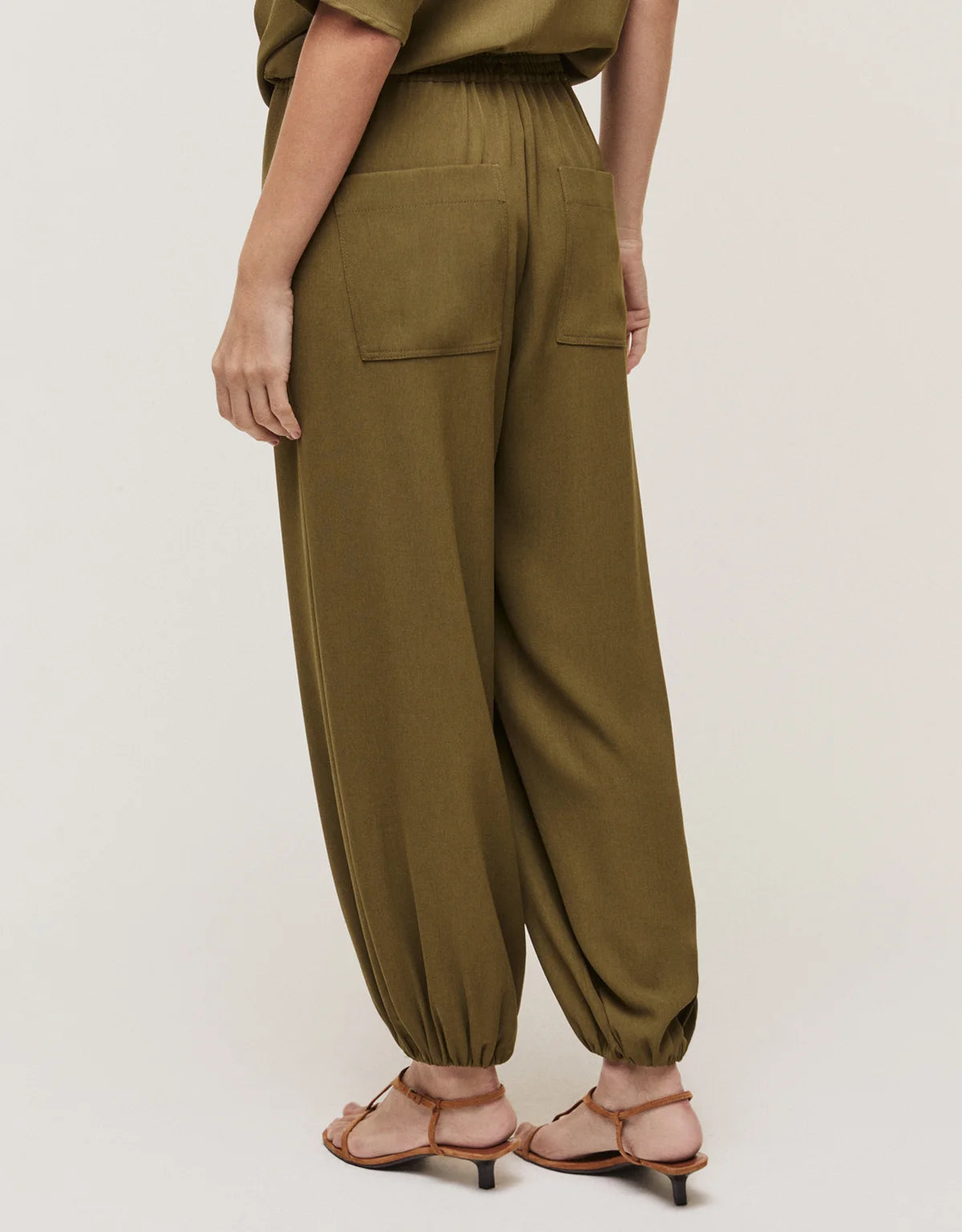 CALÇA HAREN ELASTICO SHOULDER