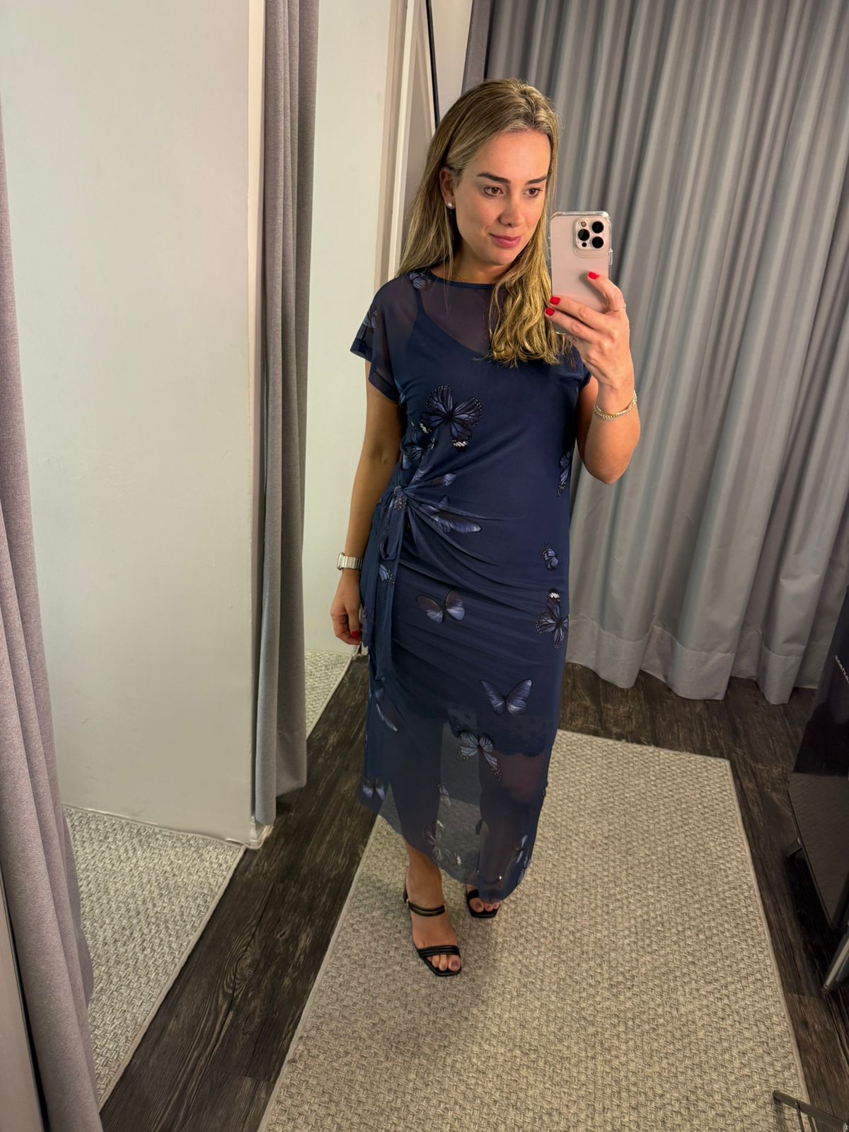 Vestido de tule amarração