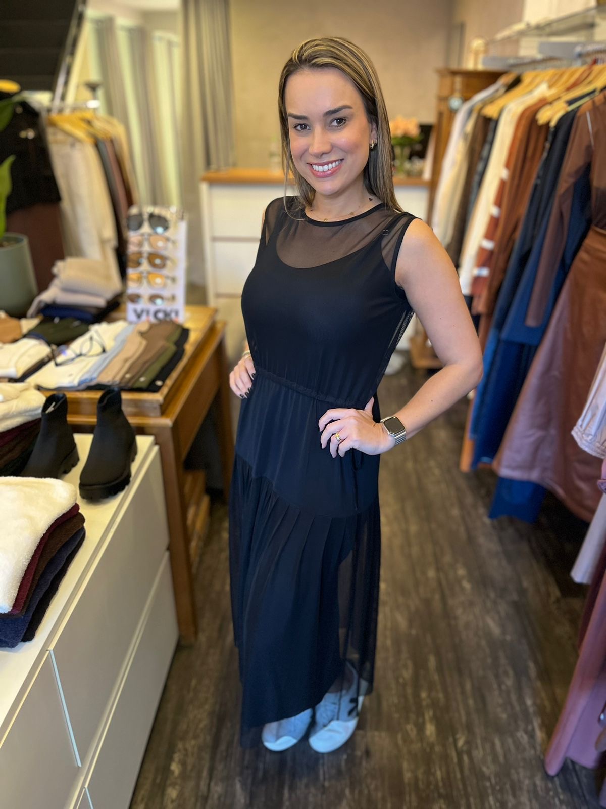 VESTIDO TULE SEM MANGA C/ MARRAÇÃO PRETO