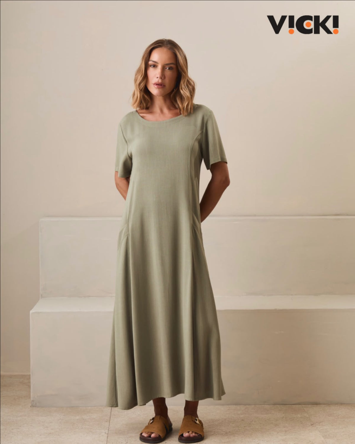 VESTIDO LONGO MANGAS E BOLSOS EM SAARA DECLARI