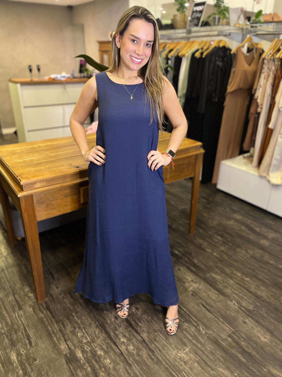 VESTIDO PRINCESA LONGO COM BOLSO MIX DECLARI