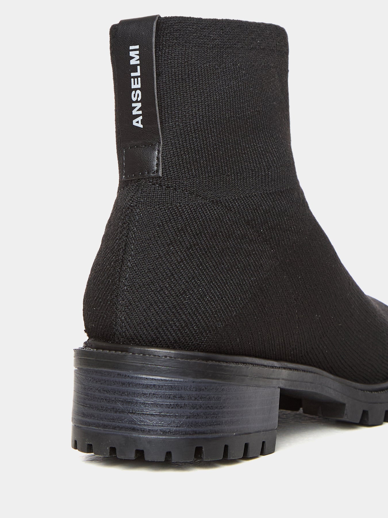 BOTA ANSELMI SALTO BAIXO PRETO