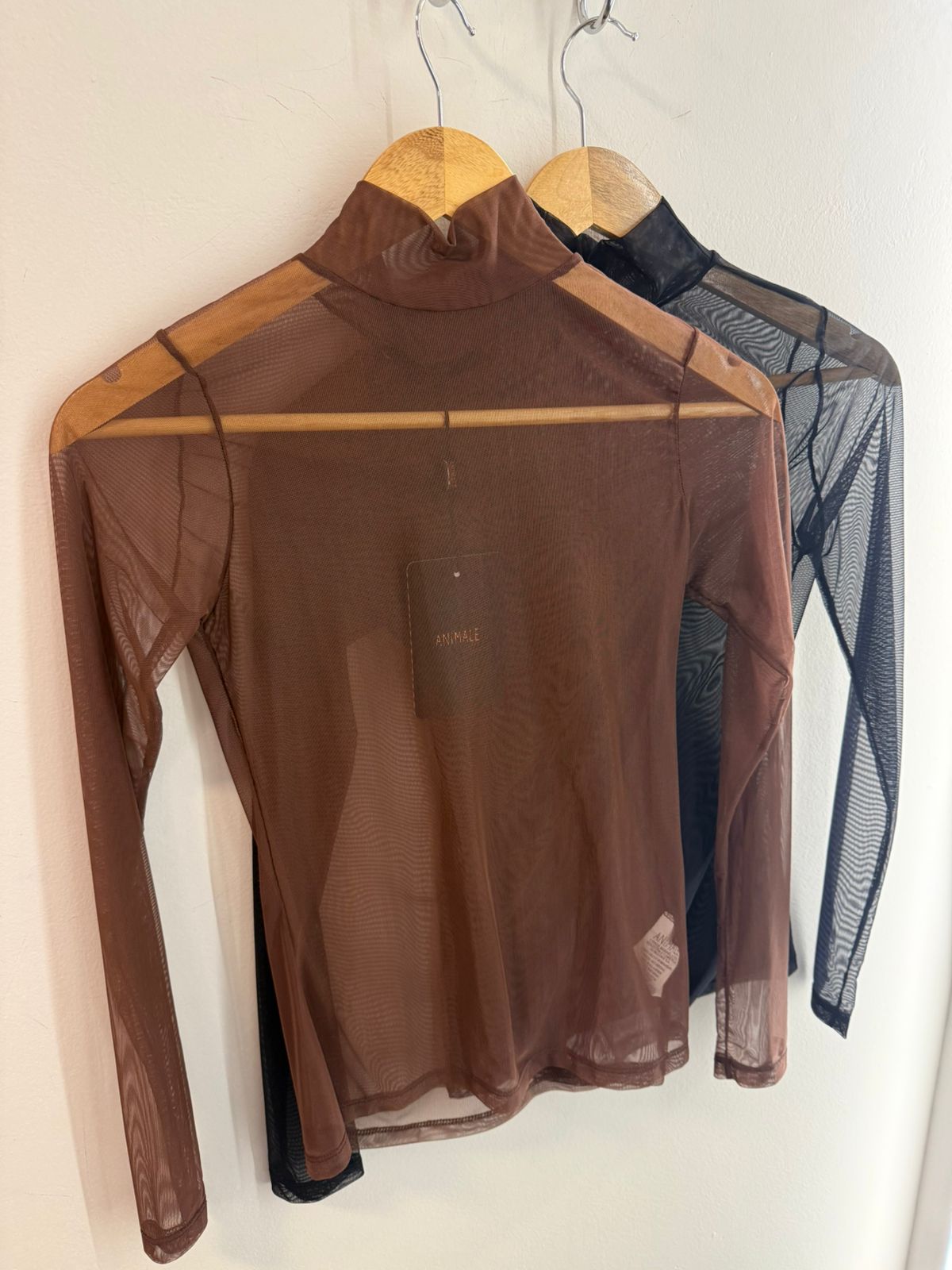 BLUSA TULE GOLA ALTA ANIMALE