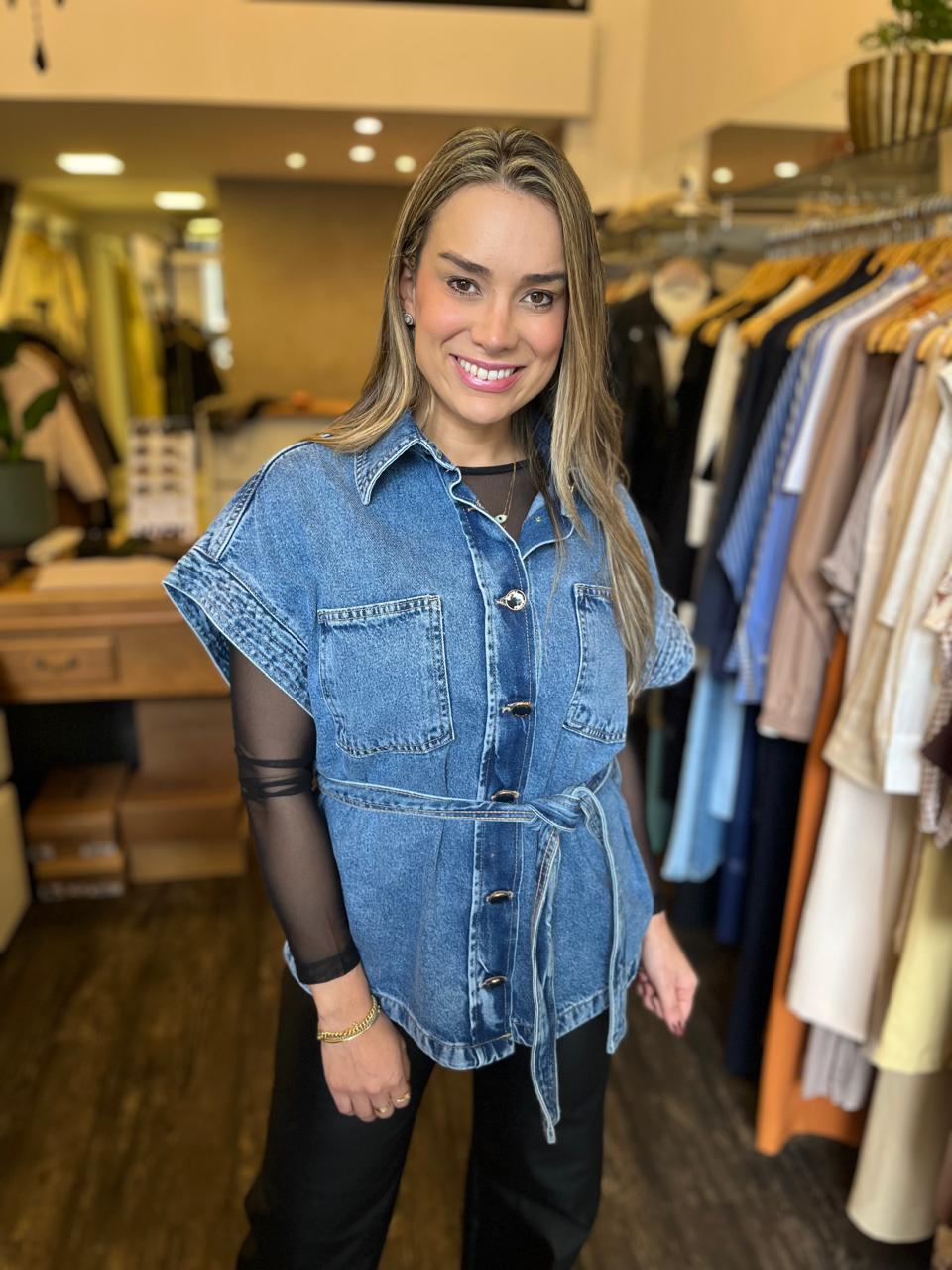 CAMISA JEANS COM MANGAS CURTAS LEZ A LEZ