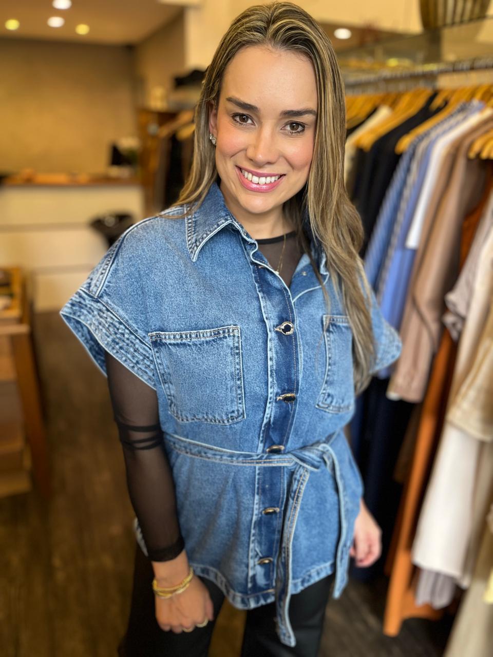 CAMISA JEANS COM MANGAS CURTAS LEZ A LEZ