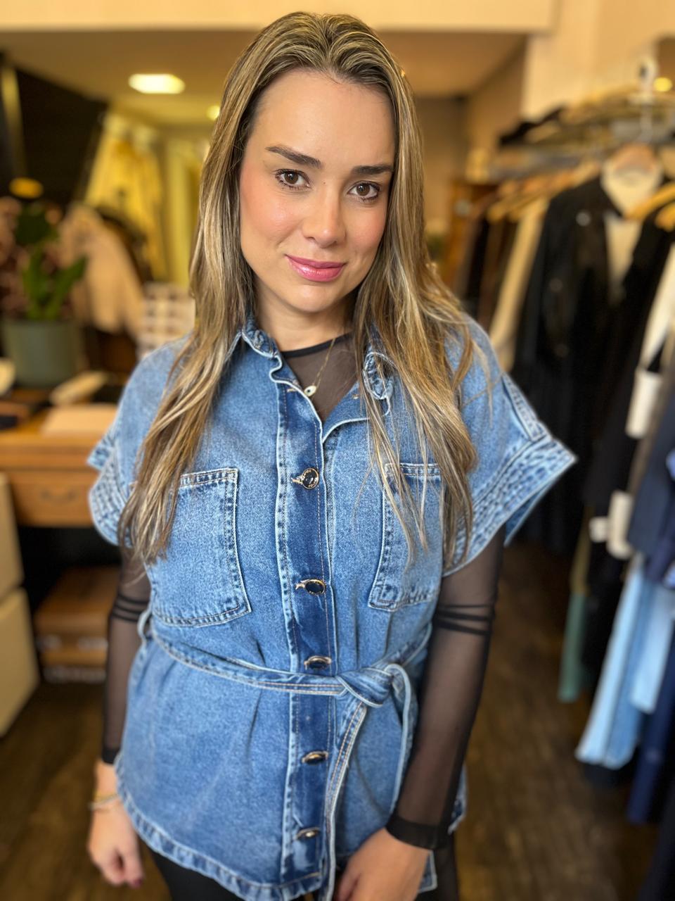 CAMISA JEANS COM MANGAS CURTAS LEZ A LEZ