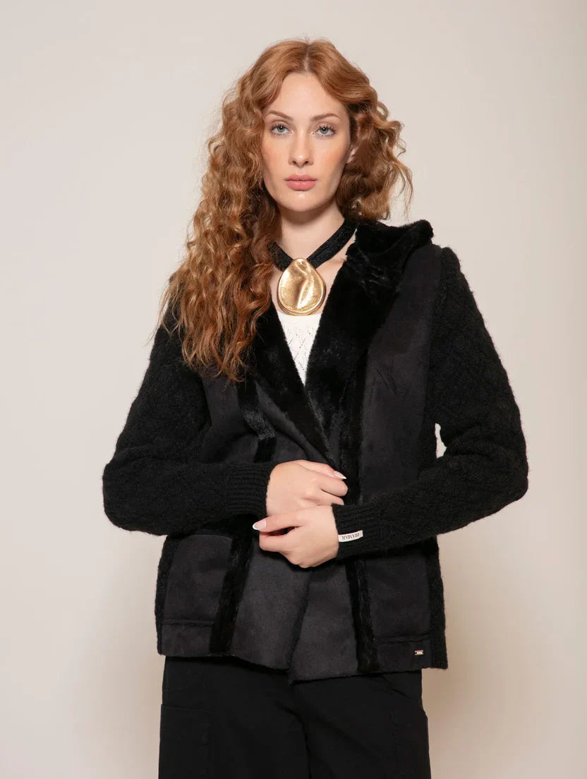 CASACO BIAMAR EM TRICOT COM PELE FAKE