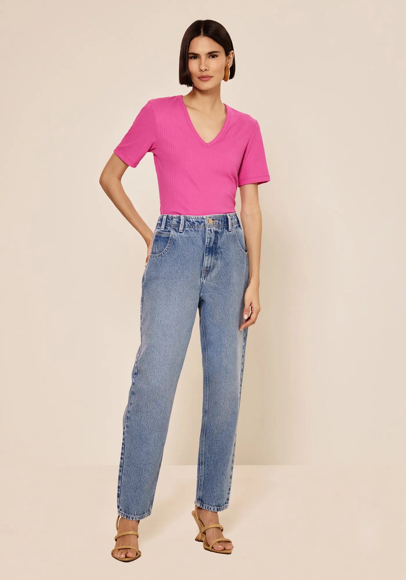 CALÇA JEANS DE CINTURA ALTA MOM LEZ A LEZ
