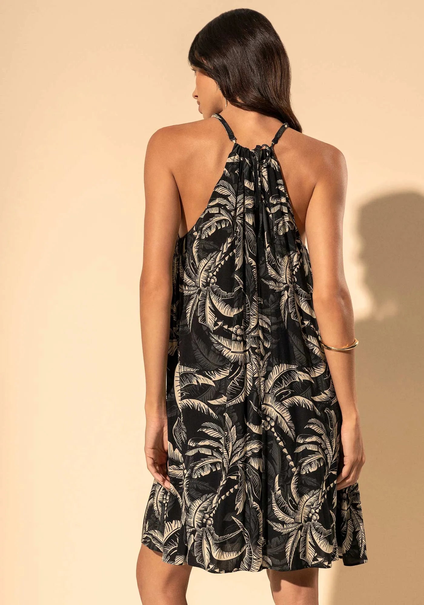 VESTIDO CURTO ESTAMPADO COM AMARRAÇÃO EM VISCOSE LEZ A LEZ