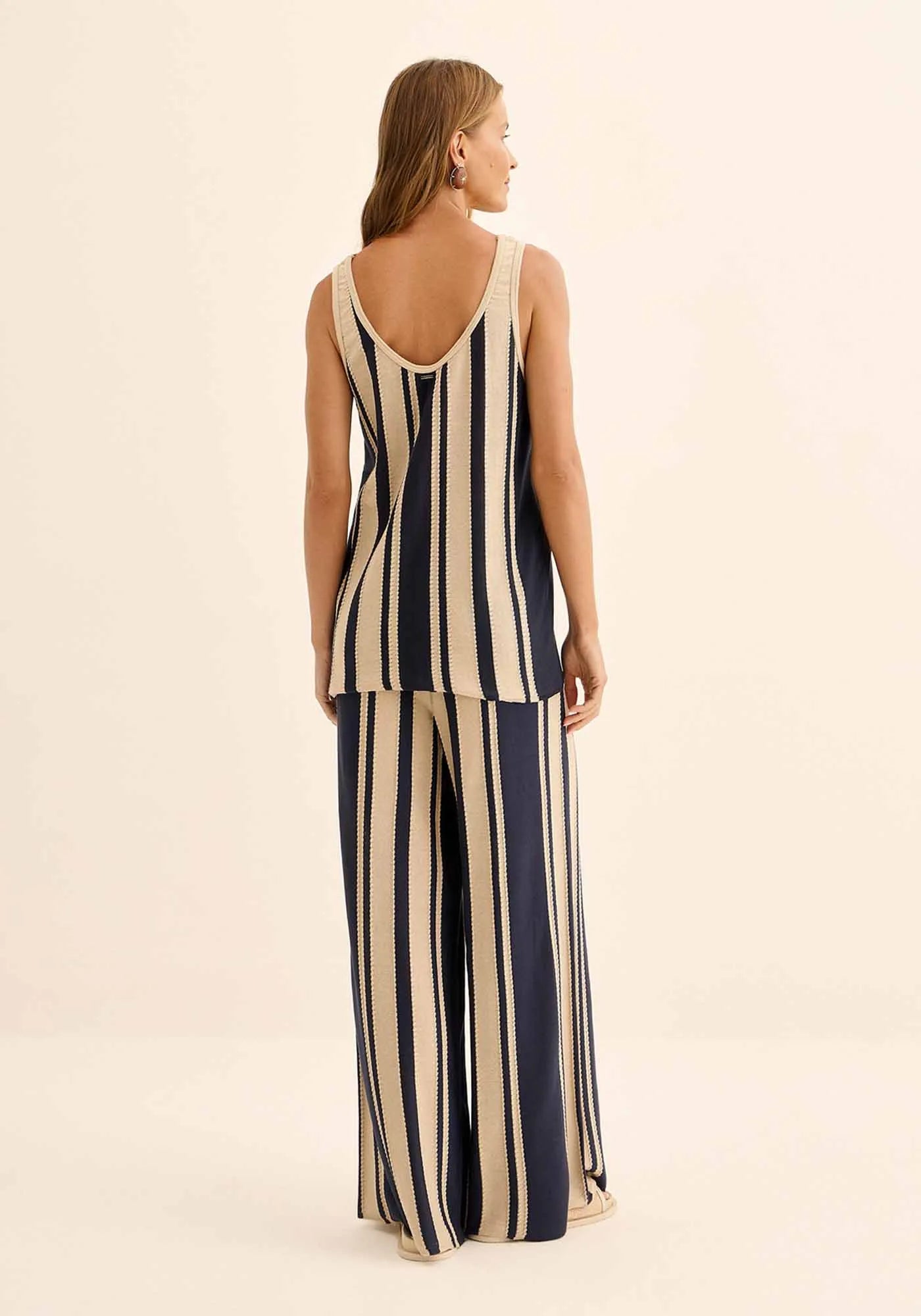 BLUSA DE ALÇAS EM MALHA TRICÔ LEZ A LEZ